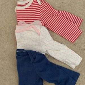 Bundle of three onesies